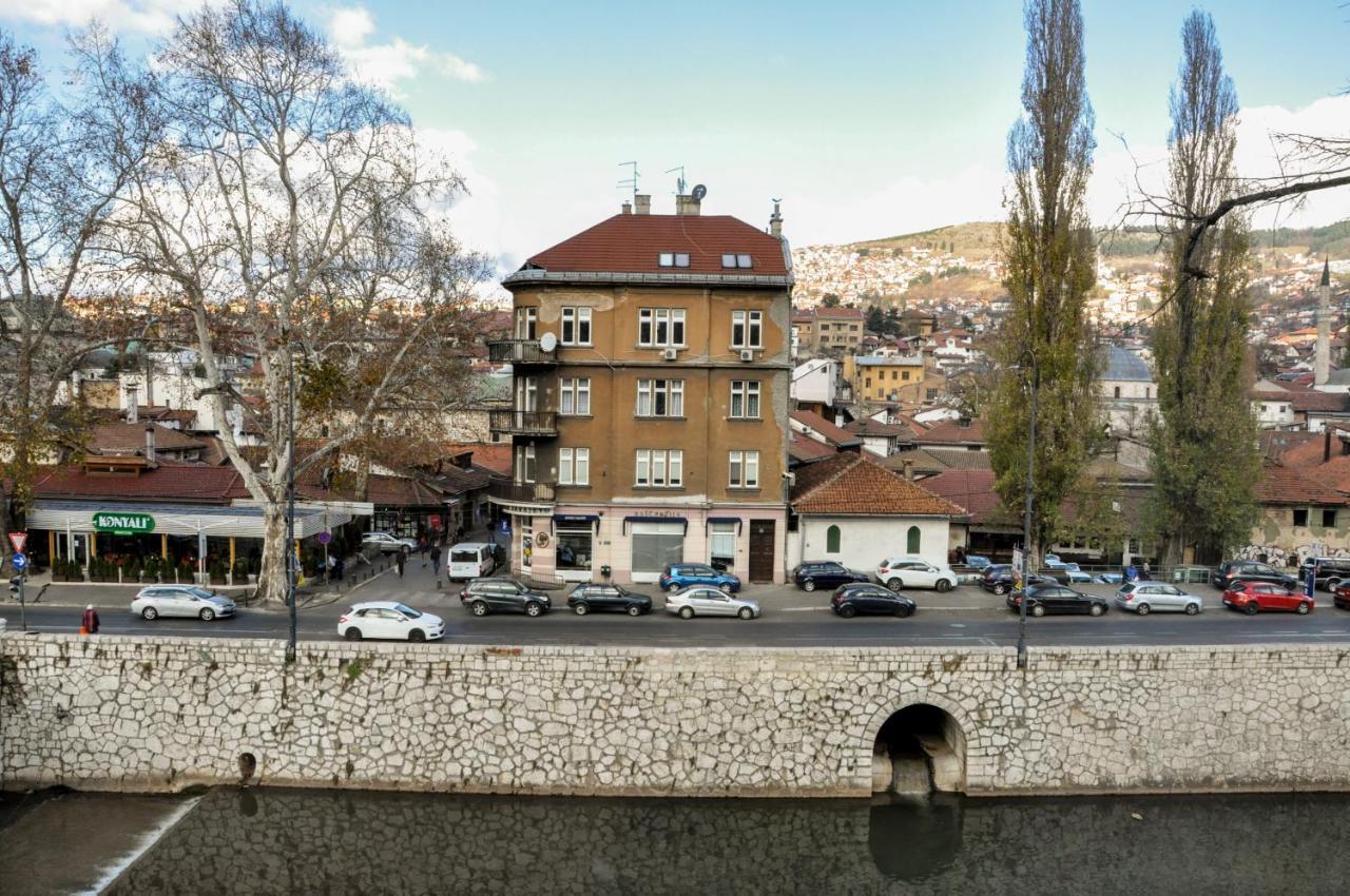 Ferienwohnung Maroon Free Parking Sarajevo Exterior foto